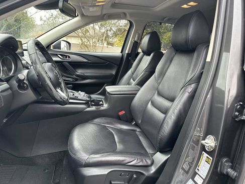 Used 2018 MAZDA CX-9 Touring w/ Touring Premium Package image 2