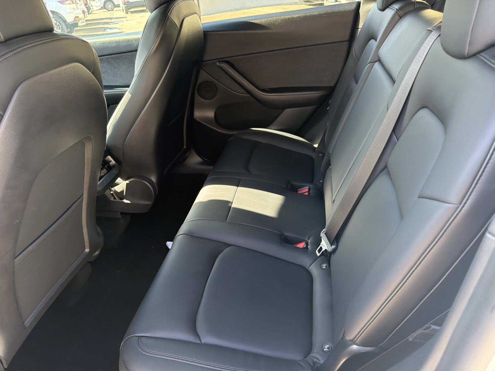 Used 2021 Tesla Model Y Long Range AWD/4WD image 11