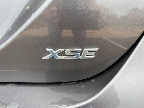 Used 2018 Toyota Camry XSE image 43