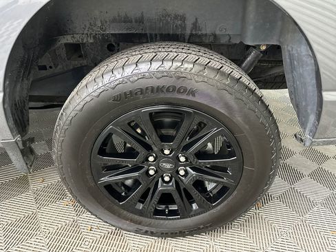 Used 2021 Ford F150 Lariat w/ Equipment Group 502A High AWD/4WD image 19