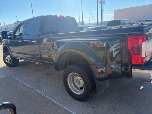 Used 2017 Ford F350 King Ranch w/ King Ranch Ultimate Package image 2