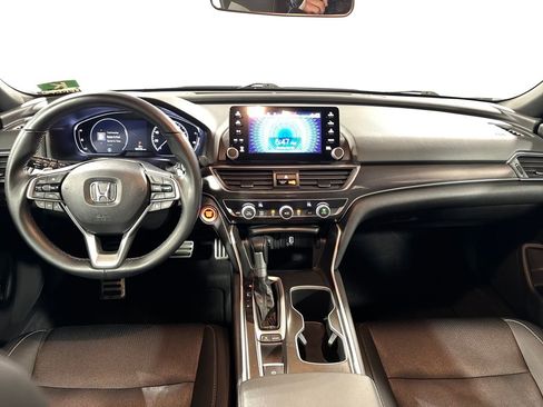 Used 2020 Honda Accord Sport image 7