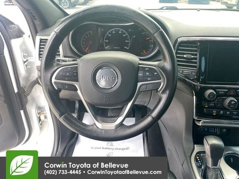 Used 2019 Jeep Grand Cherokee Altitude AWD/4WD image 21