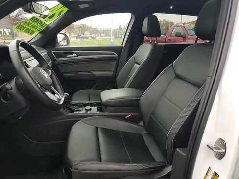 Used 2023 Volkswagen Atlas Cross Sport SEL image 10