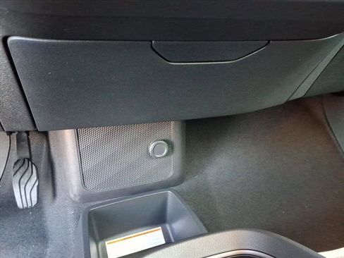 New 2026 Nissan Leaf Platinum+ image 13