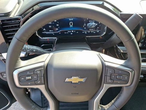 Used 2025 Chevrolet Silverado 1500 LT image 19