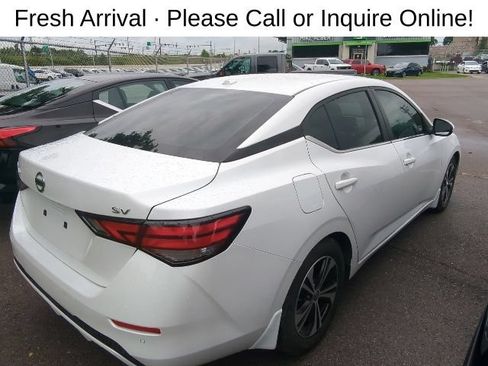 Used 2023 Nissan Sentra SV w/ Trunk Package FWD image 4