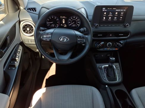 Used 2022 Hyundai Kona SEL FWD image 16