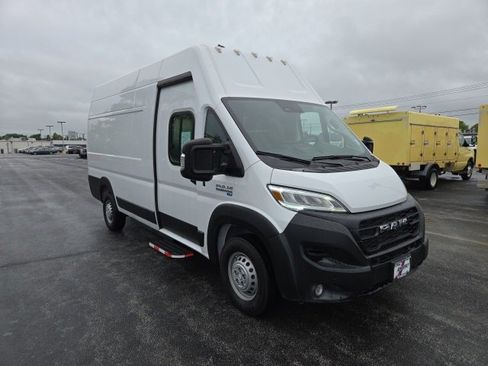 Used 2024 RAM ProMaster 3500 w/ Delivery Van Package image 10