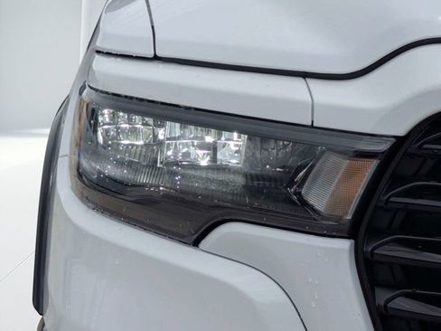 New 2026 RAM 1500 Laramie w/ Advanced Safety Group II AWD/4WD image 9