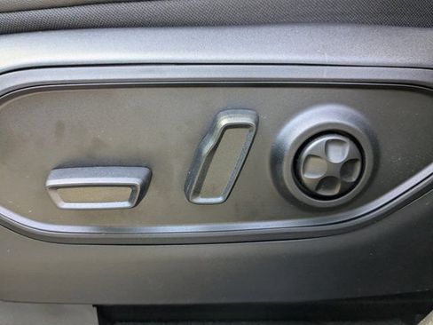 New 2026 Jeep Grand Cherokee Altitude RWD image 21