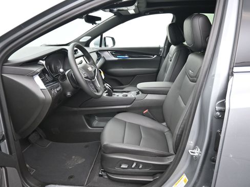 New 2026 Cadillac XT5 Premium Luxury image 11