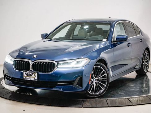 Used 2023 BMW 530i w/ Premium Package RWD image 1