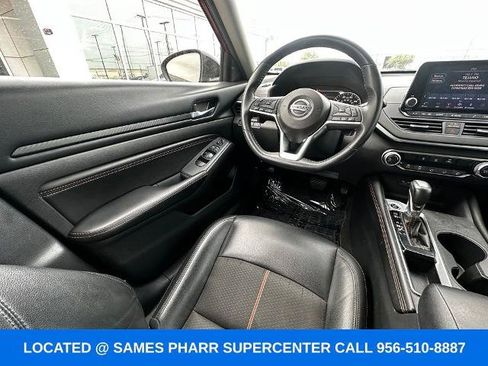 Used 2022 Nissan Altima 2.5 SR FWD image 13