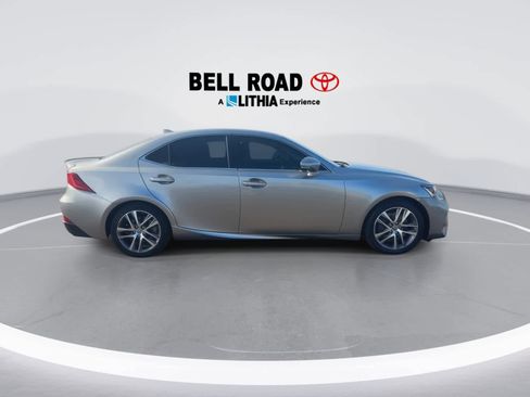 Used 2019 Lexus IS 300 image 9
