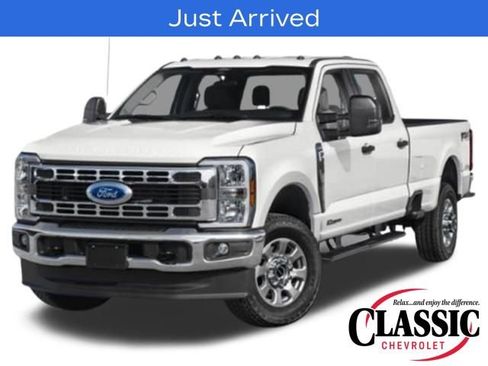 Used 2024 Ford F350 XLT image 1