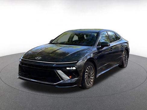 Used 2025 Hyundai Sonata SEL image 3