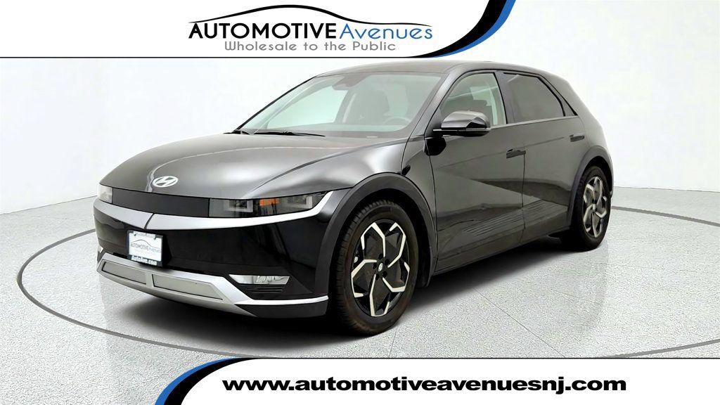 Used 2023 Hyundai Ioniq 5 SE RWD image 1