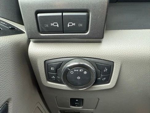 Used 2021 Ford F350 XLT w/ XLT Premium Package image 18