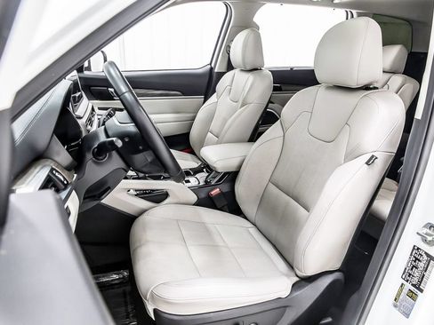 Used 2020 Kia Telluride EX w/ EX Premium Package FWD image 27