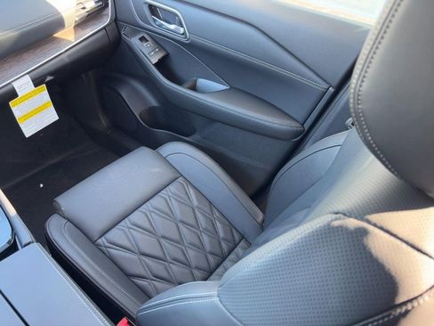 New 2026 Nissan Rogue Platinum w/ Platinum Premium Package image 10