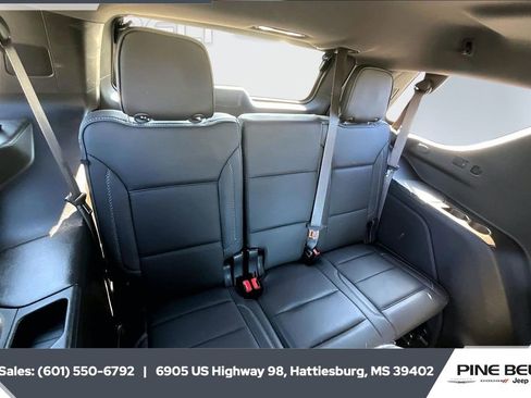 Used 2023 GMC Yukon Denali image 21