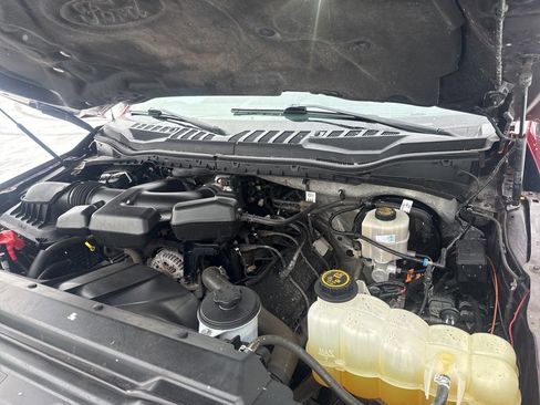 Used 2019 Ford F250 Lariat w/ Chrome Package image 33