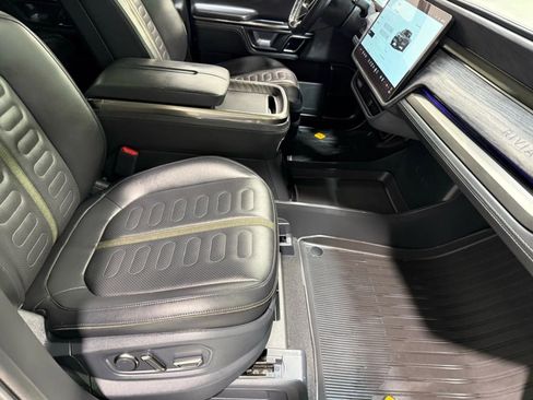 Used 2022 Rivian R1T Launch Edition image 30