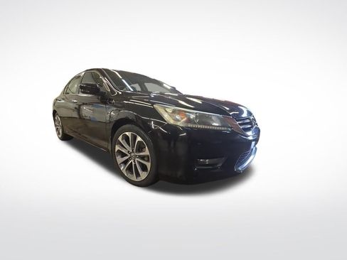Used 2015 Honda Accord Sport image 9