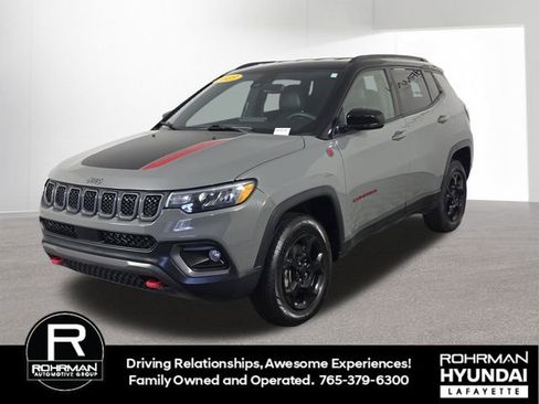 Used 2023 Jeep Compass Trailhawk image 11