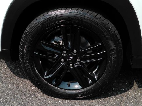 Certified 2025 Chevrolet Trax ACTIV w/ Driver Confidence Package FWD image 27