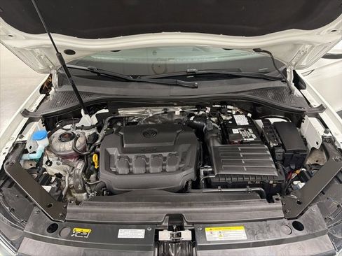 Used 2023 Volkswagen Tiguan SE image 25