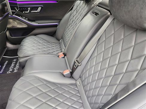 Certified 2024 Mercedes-Benz S 580 4MATIC Sedan image 12