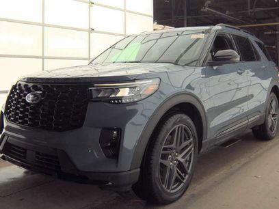 Used 2025 Ford Explorer ST-Line w/ Premium Package