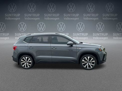 Used 2023 Volkswagen Taos SE FWD image 38