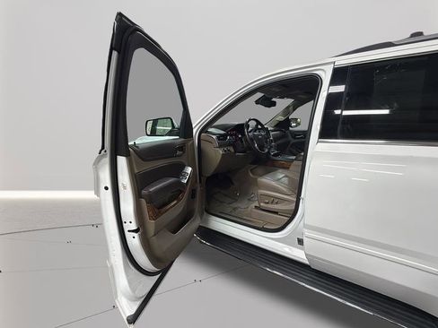Used 2020 Chevrolet Tahoe Premier image 17