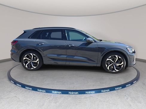 Used 2024 Audi Q8 e-tron Premium Plus w/ Premium Plus Package AWD/4WD image 5