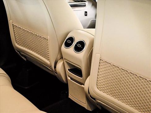 Certified 2025 Mercedes-Benz GLA 250 4MATIC image 19