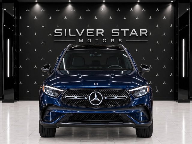 Used 2024 Mercedes-Benz GLC 300 4MATIC image 5