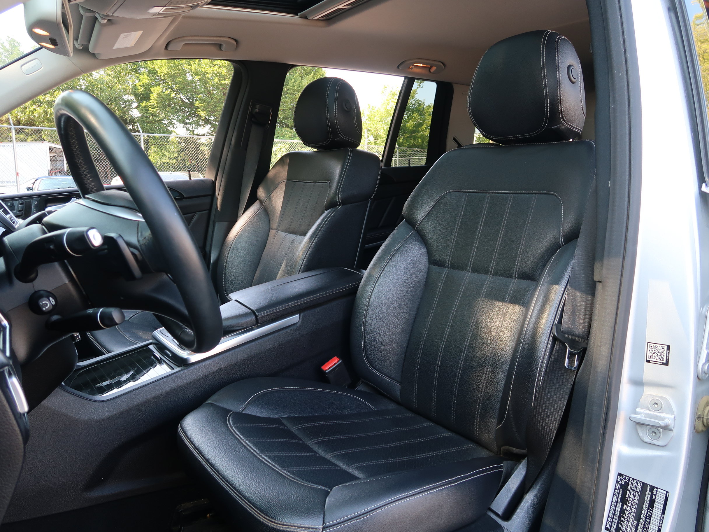 Used 2014 Mercedes-Benz GL 350 BlueTEC 4MATIC image 12