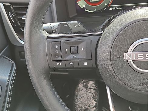 Used 2024 Nissan Rogue Platinum w/ Platinum Premium Package image 19