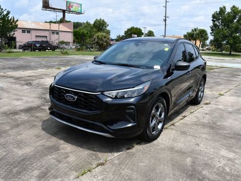 Used 2023 Ford Escape ST-Line w/ Tech Pack #1 FWD image 7
