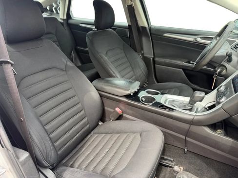 Used 2013 Ford Fusion SE FWD image 16
