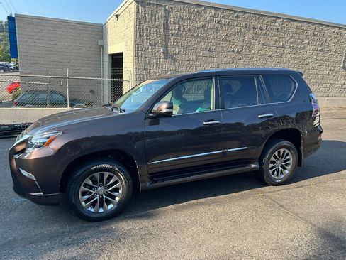 Used 2018 Lexus GX 460 Luxury AWD/4WD image 8