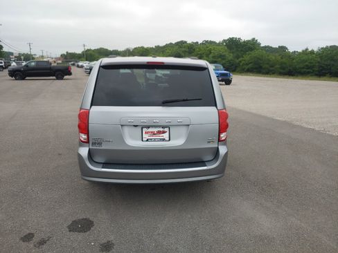 Used 2019 Dodge Grand Caravan GT FWD image 7