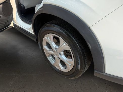 Certified 2024 Honda HR-V LX image 31