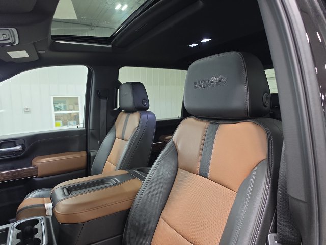 Used 2021 Chevrolet Silverado 3500 High Country w/ Z71 Off-Road Package AWD/4WD image 16