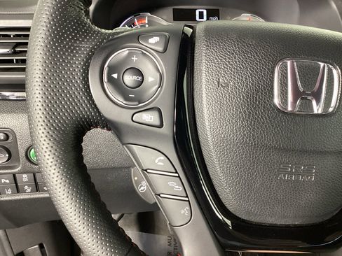 Used 2021 Honda Ridgeline Black Edition image 25