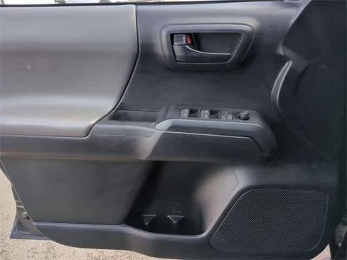 Used 2021 Toyota Tacoma SR image 31