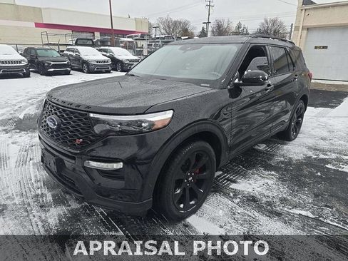 Used 2021 Ford Explorer ST w/ Equipment Group 401A image 2